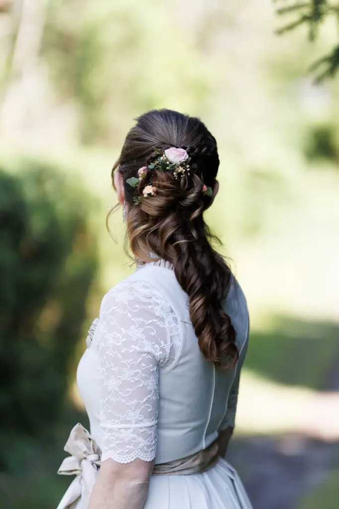 Detailbild-Frisur-Hochzeit