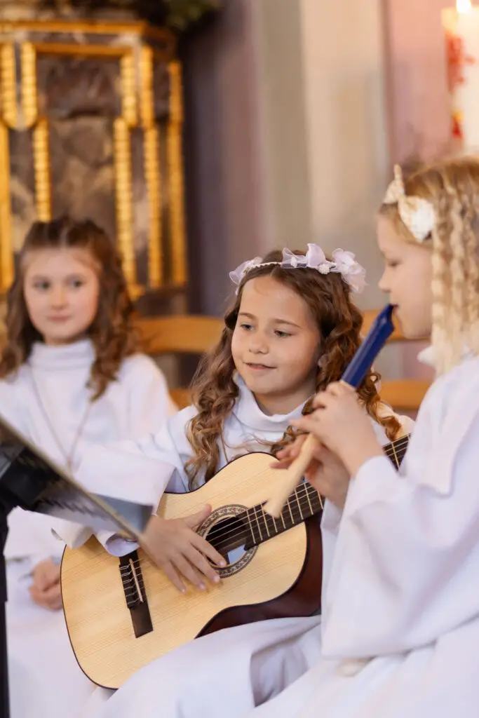 Erstkommunion-Musik-in-der-Kirche