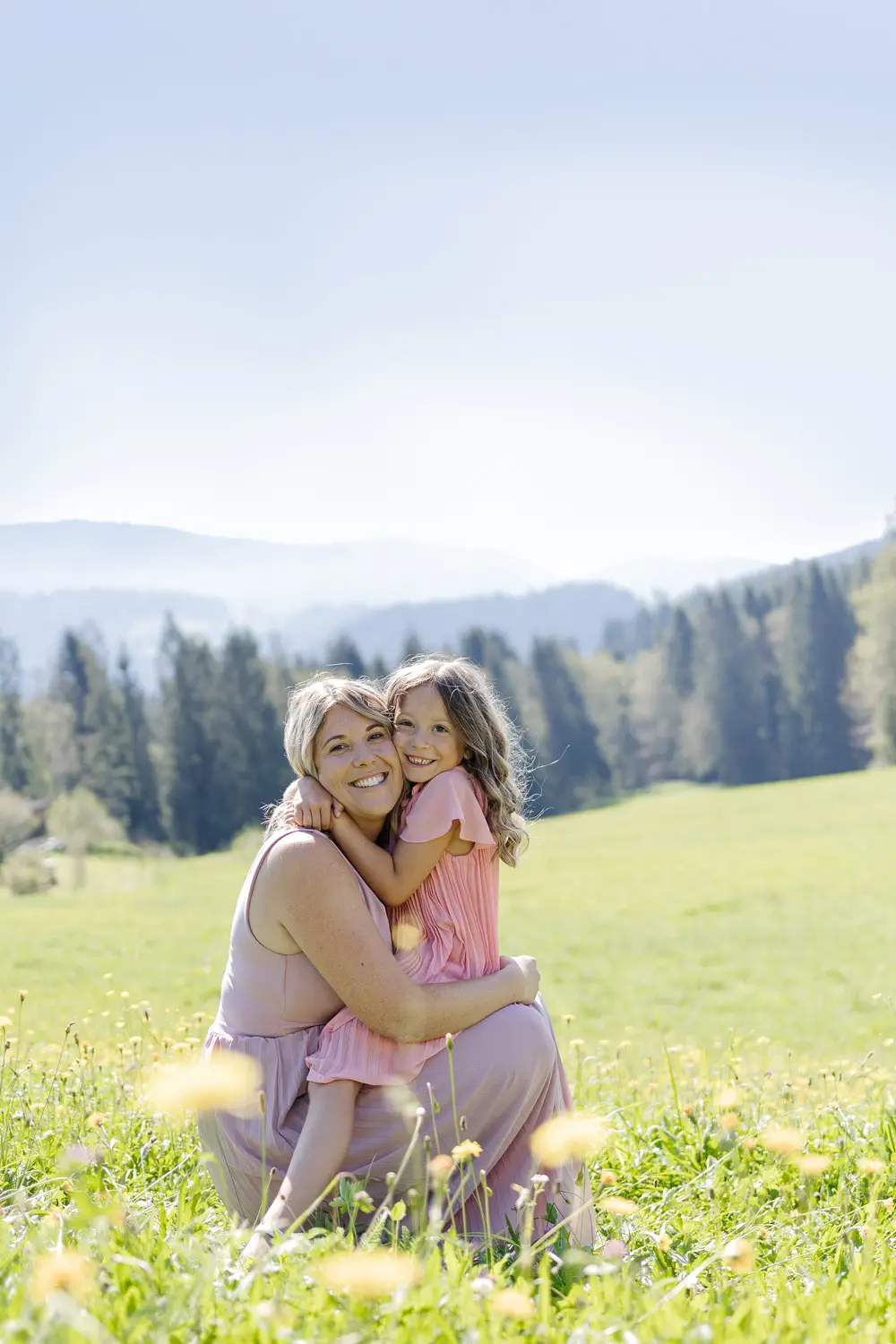 Portraitbild-von-Mutter-und-Tochter