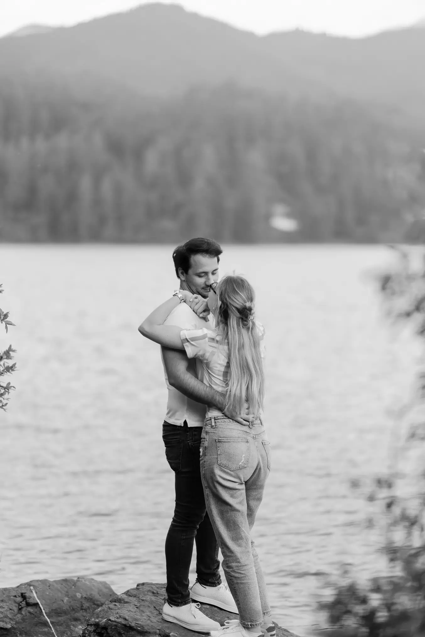 Coupleshooting-am-Turracher-See-in-der-Dämmerung