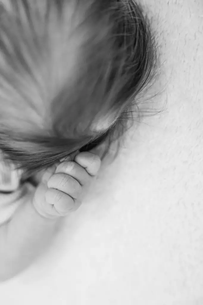 Newborn-Bilder-Detailaufnahmen