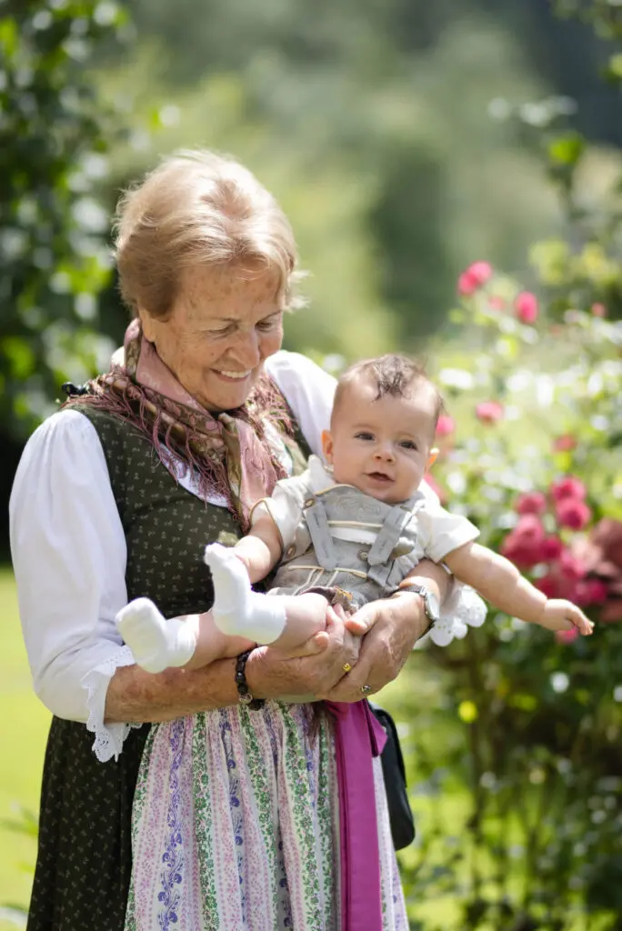 Erinnerungsbilder-bei-der-Taufe-mit-dem-Taufkind
